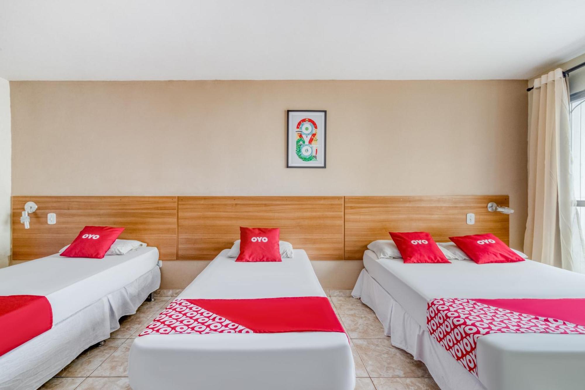 Quadruple Room (1 Double bed + 2 Single beds)