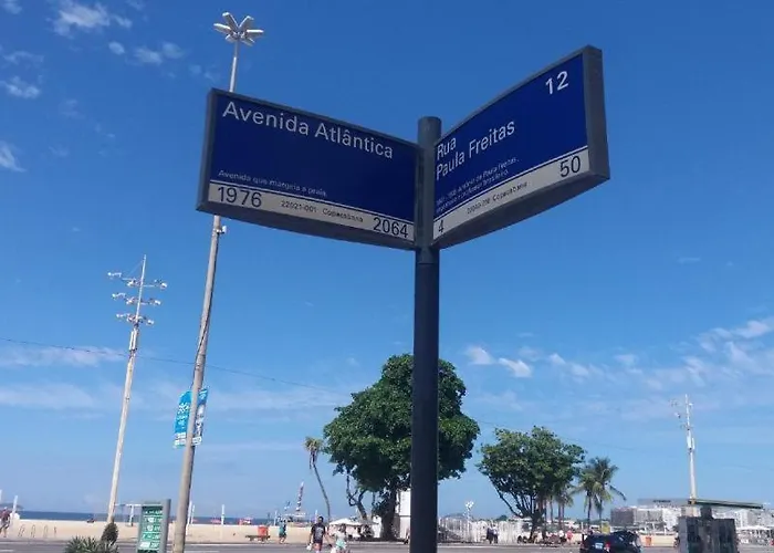 Apartment: Apartamento Com 4 Suites A 100M Da Praia Copacabana